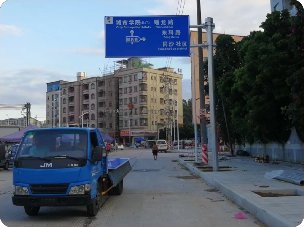 東莞市寮步鎮(zhèn)鳧西路（金華二街-匯星路）升級改造工程